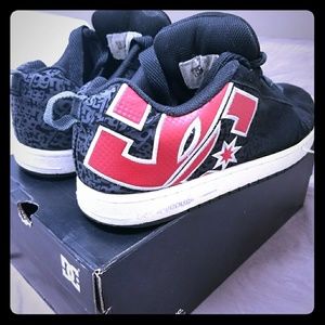 DC Shoes